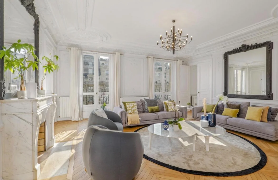 Living room with herringbone parquet