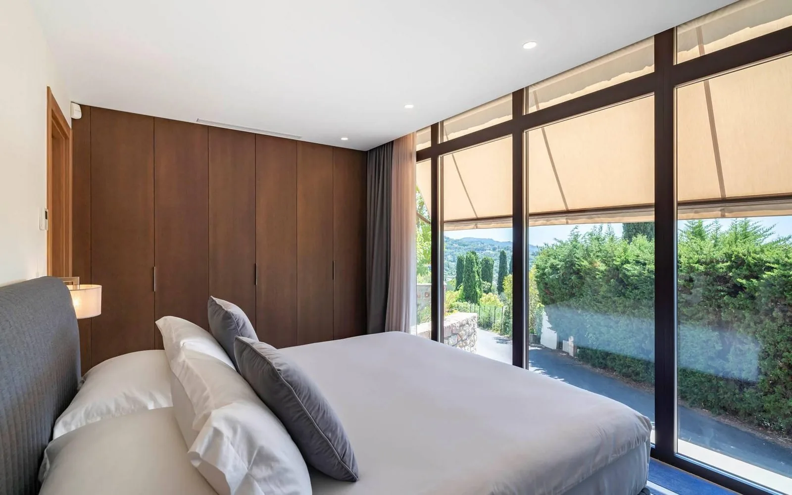 Chambre 4 accès jardin