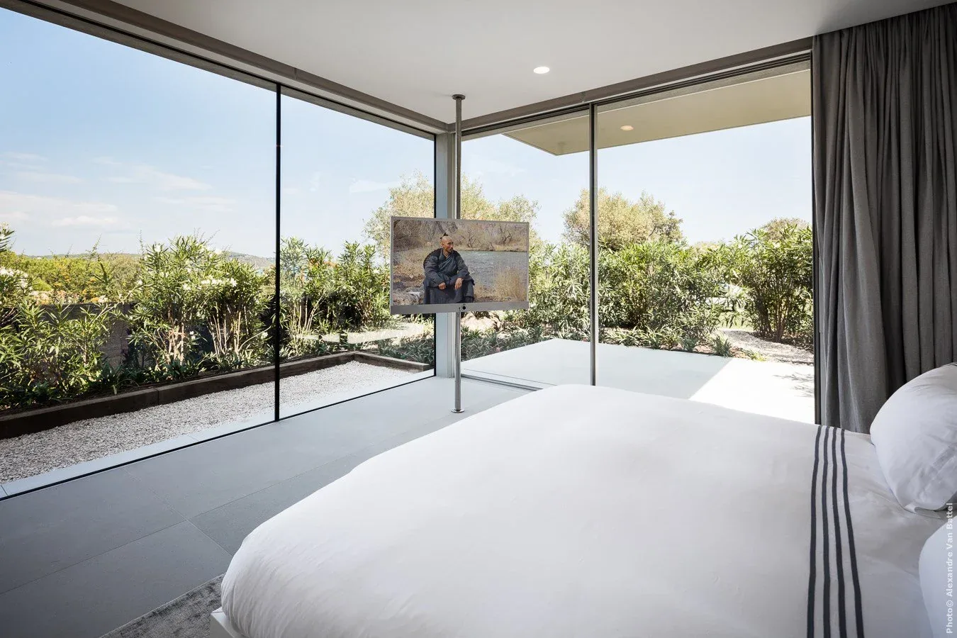 Chambre avec vue panoramique sur jardin