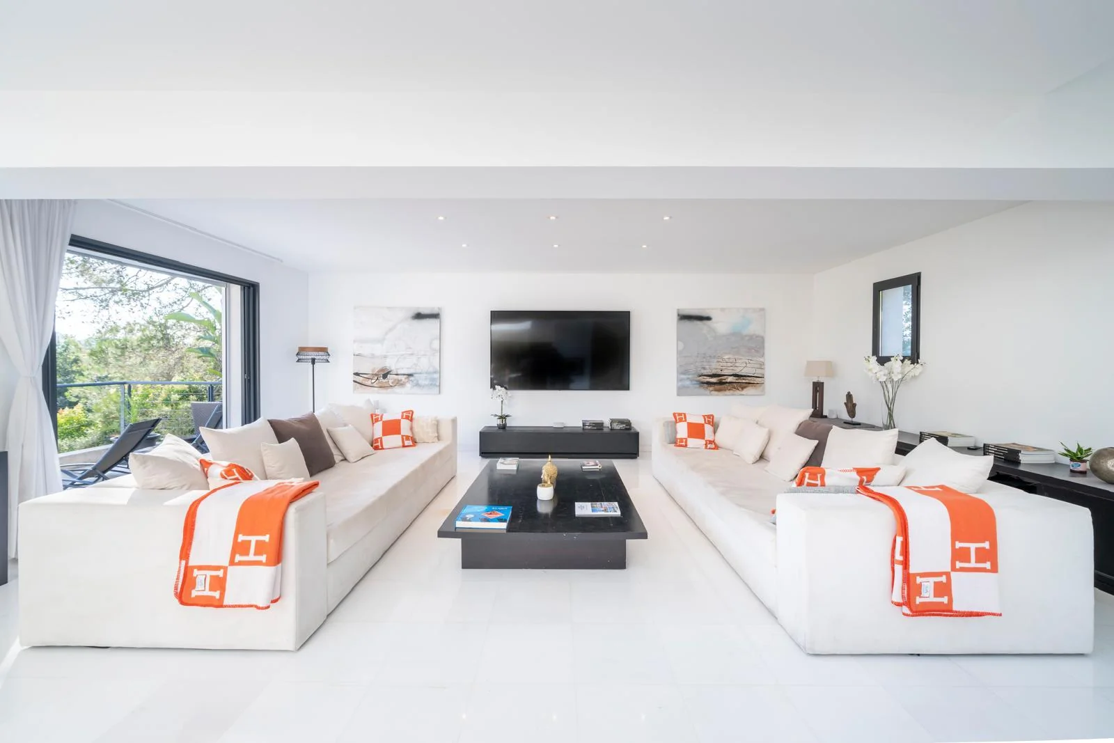 Contemporary living room