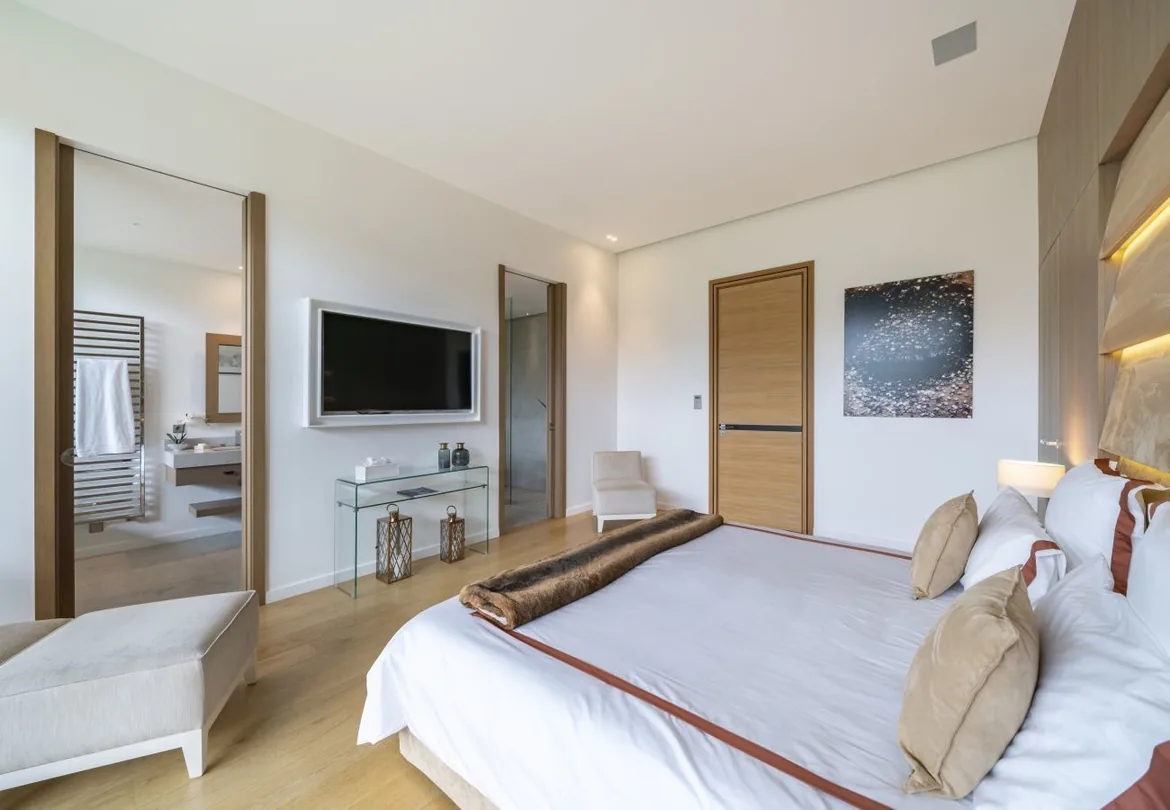 Chambre invites bois clair