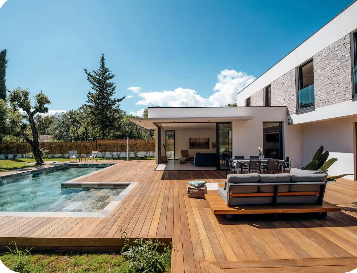 Living room opening onto the terrace